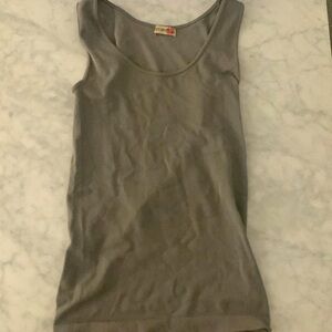 Body Central tank top in gray